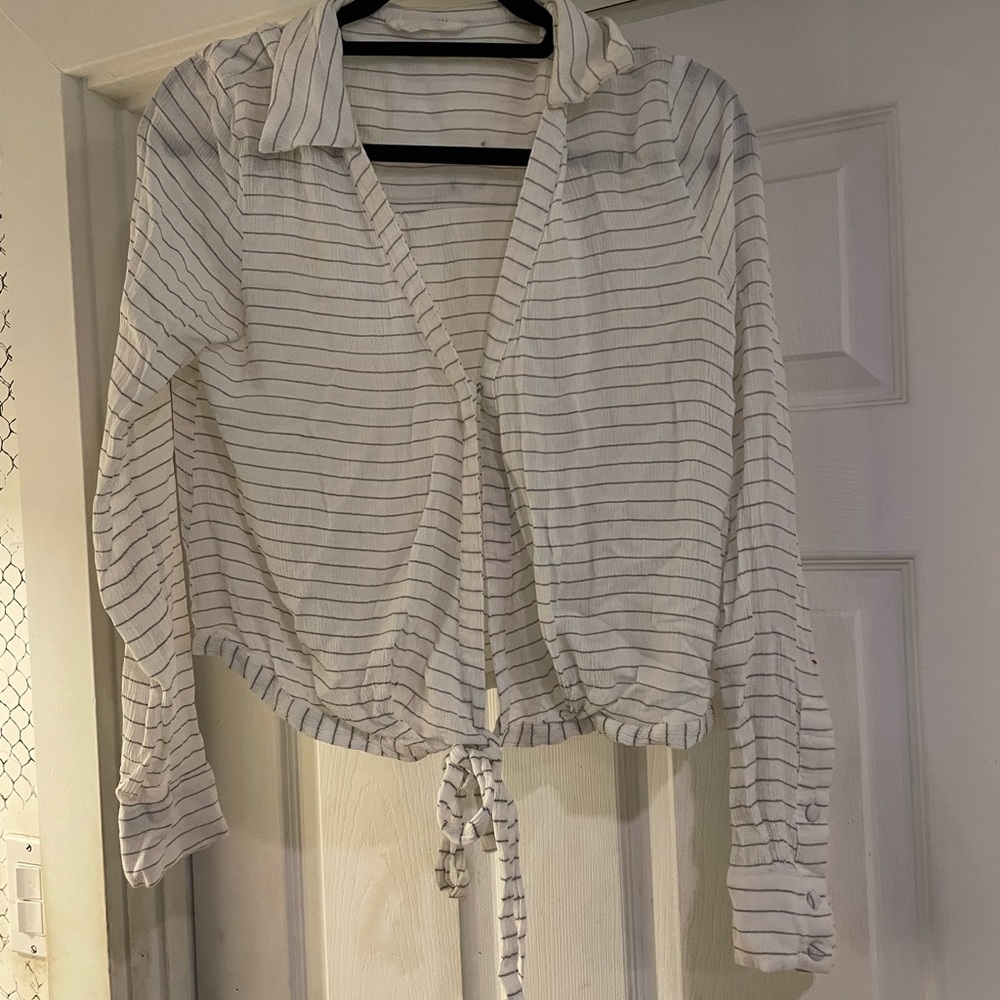 Beachy long sleeve shirt
